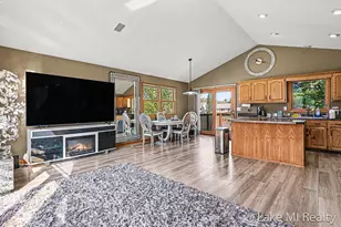 429 Pine Lake Ct, Holland, MI 49424 - Photo 7