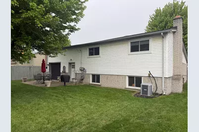 11109 S Maplelawn Avenue, Taylor, MI 48180 - Photo 7