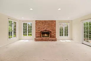 910 S Shady Hollow Cir, Bloomfield Hills, MI 48304 - Photo 9