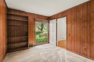 910 S Shady Hollow Cir, Bloomfield Hills, MI 48304 - Photo 13