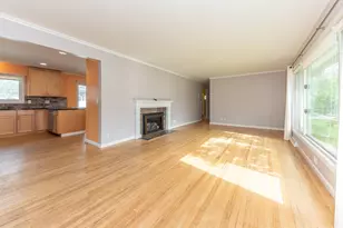 2215 Runnymede Blvd, Ann Arbor, MI 48103 - Photo 7