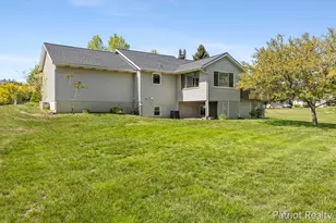 1330 Monte Carlo Dr, Jenison, MI 49428 - Photo 3