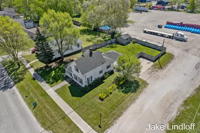 322 E Gardner Street, Sparta, MI 49345 - Photo 33