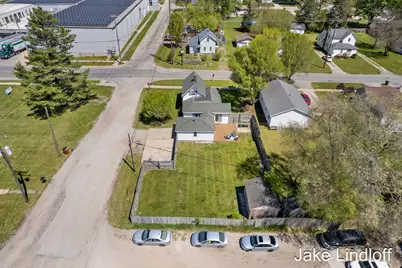 322 E Gardner Street, Sparta, MI 49345 - Photo 31