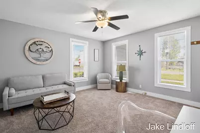 322 E Gardner Street, Sparta, MI 49345 - Photo 11