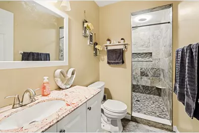 22531 Leewright Avenue, Southfield, MI 48033 - Photo 17
