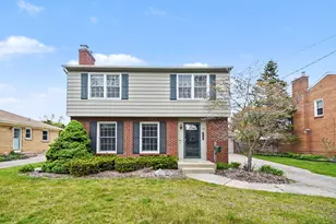 1915 Plymouth Terrace SE, Grand Rapids, MI 49506 - Photo 23