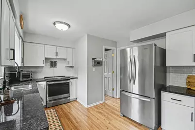 1915 Plymouth Terrace SE, Grand Rapids, MI 49506 - Photo 3