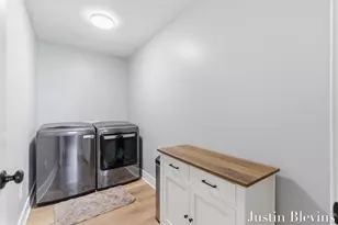 120 E 40th St, Holland, MI 49423 - Photo 21