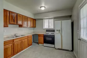 18635 Meier St, Roseville, MI 48066 - Photo 9