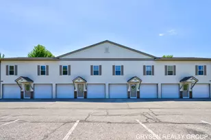 5752 E Town Dr, Hudsonville, MI 49426 - Photo 3