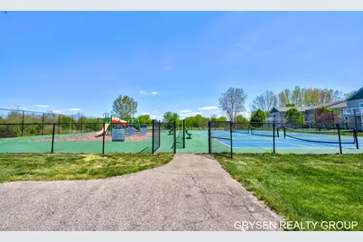5752 East Town Drive #9, Hudsonville, MI 49426 - Photo 29