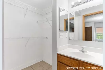 5752 East Town Drive #9, Hudsonville, MI 49426 - Photo 15