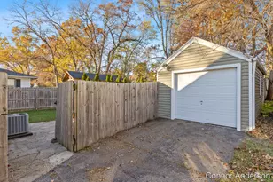1137 Edna St SE, Grand Rapids, MI 49507 - Photo 25