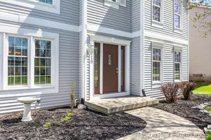 1716 Riva Ridge Dr SE, Grand Rapids, MI 49546 - Photo 3