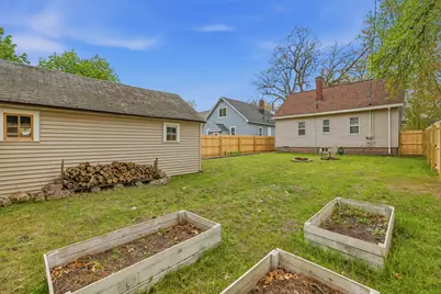 944 E Isabella Avenue, Muskegon, MI 49442 - Photo 5
