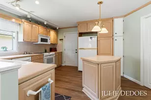 8 Summit Park Dr, Spring Lake, MI 49456 - Photo 5