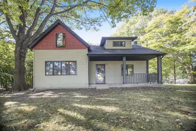 811 N Washington Avenue, Ludington, MI 49431 - Photo 5