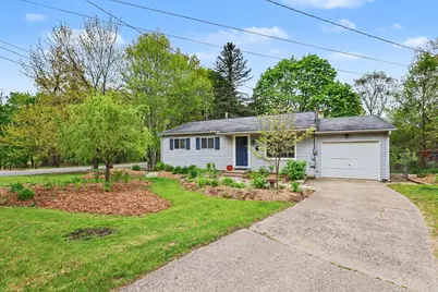 935 S Baldwin Street, Greenville, MI 48838 - Photo 3