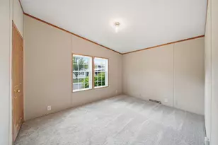 704 Hidden River Dr, Adrian, MI 49221 - Photo 19