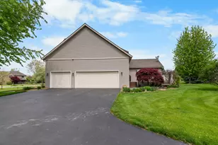 9355 Apple Crest Dr, Saline, MI 48176 - Photo 17