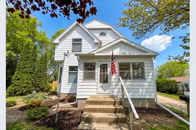 117 N Weaver Avenue, Fremont, MI 49412 - Photo 1