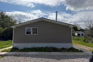 1040 Main Dr, Montgomery, MI 49255 - Photo 3