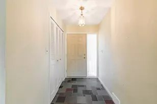 8480 Hampton, Grosse Ile, MI 48138 - Photo 3