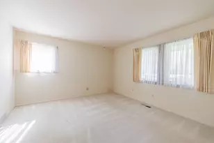 8480 Hampton, Grosse Ile, MI 48138 - Photo 17