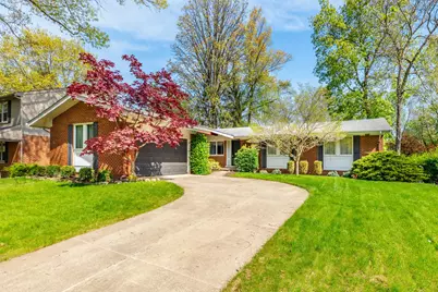 8480 Hampton, Grosse Ile, MI 48138 - Photo 1