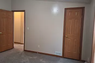 213 Reading Ave, Jonesville, MI 49250 - Photo 23