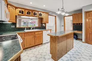 204 N Fruitport Rd, Spring Lake, MI 49456 - Photo 7