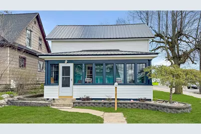 116 E Bremer Street, Cadillac, MI 49601 - Photo 3