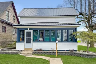 116 E Bremer St, Cadillac, MI 49601 - Photo 3