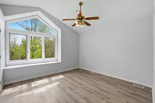 3229 Woodberry Dr SE, Grand Rapids, MI 49512 - Photo 15