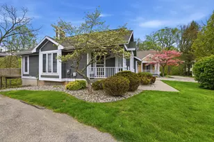 3229 Woodberry Dr SE, Grand Rapids, MI 49512 - Photo 3