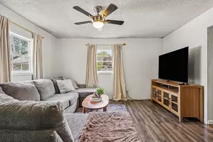 714 Polis St, Buchanan, MI 49107 - Photo 5