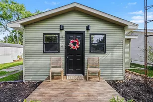 714 Polis St, Buchanan, MI 49107 - Photo 1