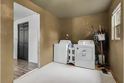 714 Polis Street, Buchanan, MI 49107 - Photo 17