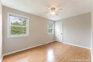 2336 Elliott St SE, Grand Rapids, MI 49506 - Photo 31