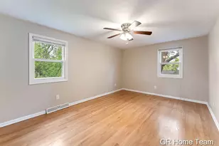 2336 Elliott St SE, Grand Rapids, MI 49506 - Photo 29