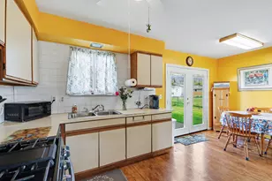 5706 Cranston St, Portage, MI 49002 - Photo 9