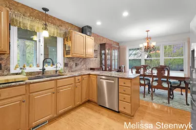 2740 Hittle Creek Drive, Fruitport, MI 49415 - Photo 15