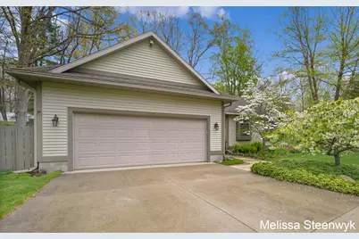 2740 Hittle Creek Drive, Fruitport, MI 49415 - Photo 5
