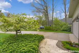 2740 Hittle Creek Dr, Fruitport, MI 49415 - Photo 31