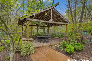2740 Hittle Creek Dr, Fruitport, MI 49415 - Photo 33