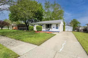 2458 Milverton Rd, Troy, MI 48083 - Photo 3