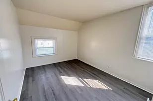 334 W Wesley St, Jackson, MI 49201 - Photo 51