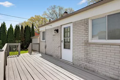 23870 Beacon Drive, Farmington, MI 48336 - Photo 39