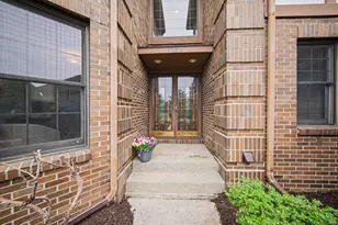 5688 Overbrook Ct, Ann Arbor, MI 48105 - Photo 5